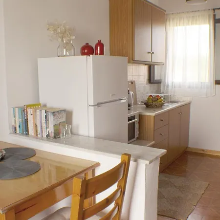 Ayerina First Floor 아파트 아릴라스