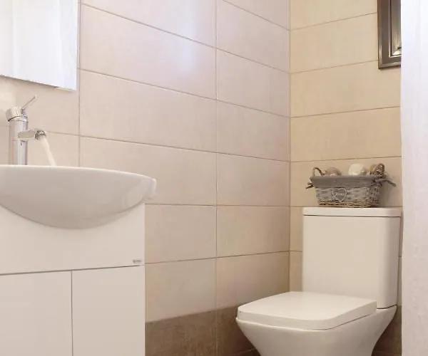 Apartman Ayerina First Floor