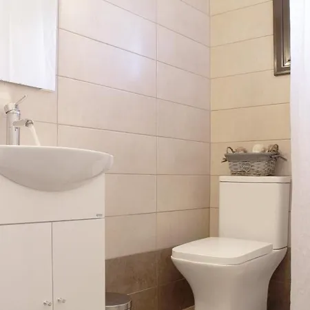 Apartment Ayerina First Floor